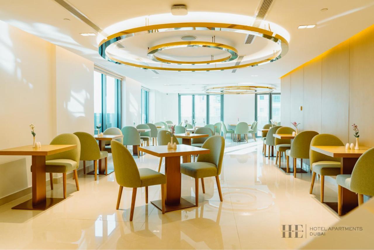 He Hotel Apartments Dubai Exteriör bild The restaurant